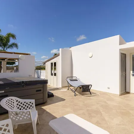 Bluewindowhome Villa *